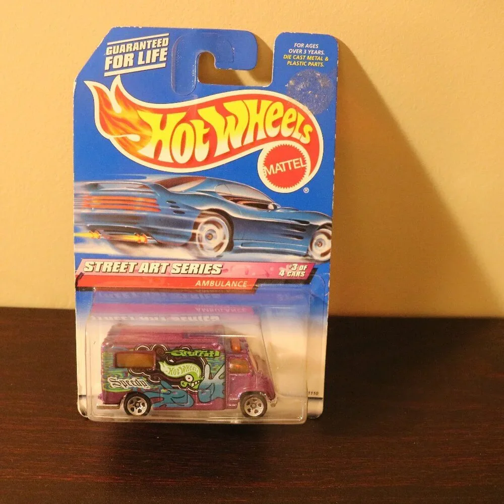 Hot Wheels Street Art Series Ambulance 1998 card